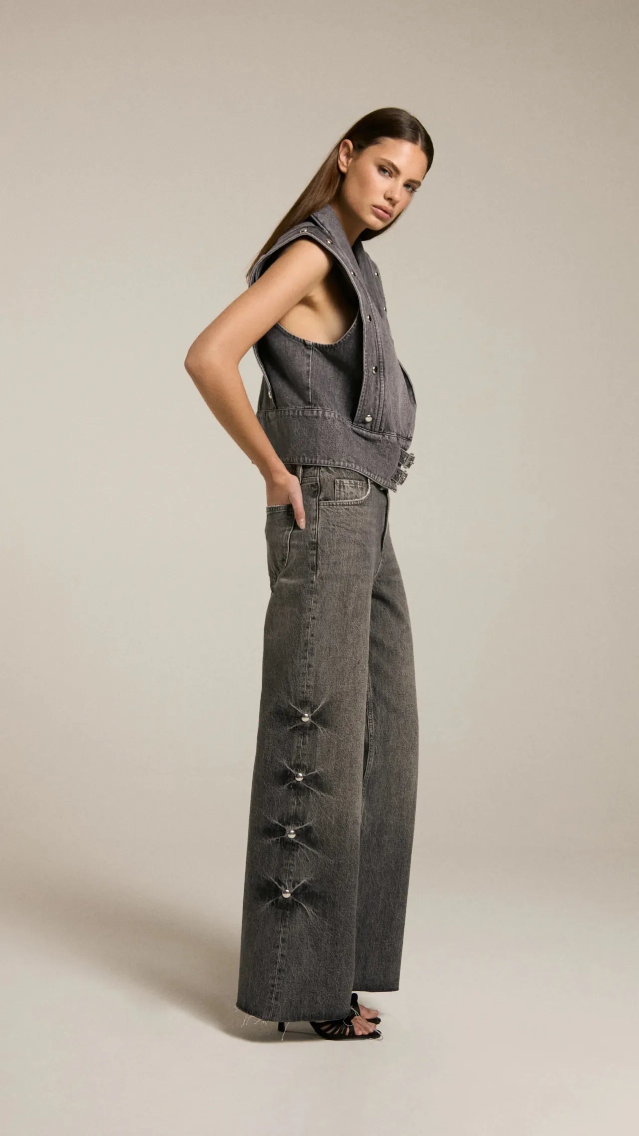 LOU VE Boutique Collection - Hero Left